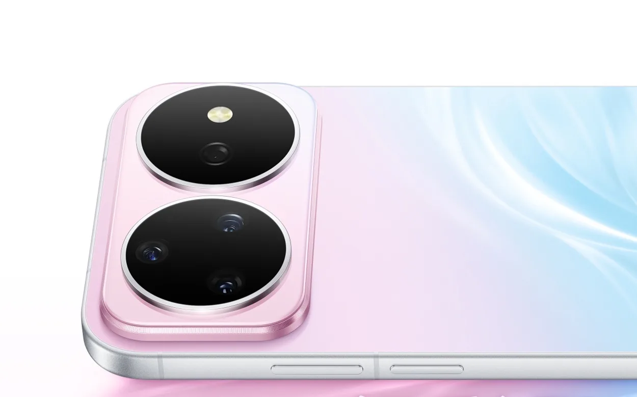 Тонкий смартфон Huawei Nova 17 Air выйдет в ноябре

Huawei, судя по утечкам, выпустит тонкий Nova 17 Air в конце ноября или начале декабря этого года. В начале июня Huawei выпустила Nova 16. Теперь, по данным инсайдеров, в планах уже вторая линейка, Nova 17. Неизвестно, станет ли Nova 17 Air частью большой презентации или её покажут отдельно. Согласно слухам, аппарат получит 6,39-дюймовый OLED-экран. Основная камера якобы будет тройной с разрешением 50 мегапикселей и дополнительным мультиспектральным датчиком.

#технологии #смартфон #huawei #nova_17_air