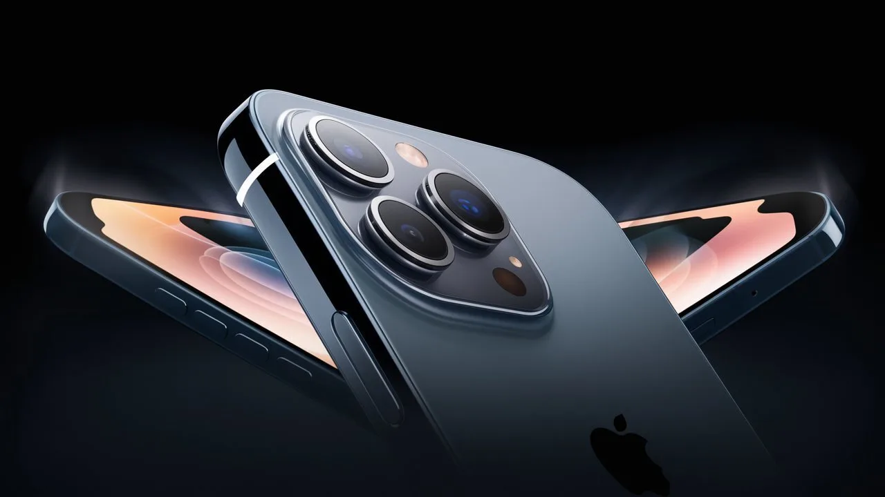 iPhone 18 получит 9 ГБ ОЗУ вместо ожидаемых 12 ГБ

Аналитик Мин-Чи Куо поделился прогнозами о будущих смартфонах Apple. По его данным, стандартные модели iPhone 18, а также бюджетная версия iPhone 18e получат лишь 9 ГБ ОЗУ. У iPhone 17 было 8 ГБ. Ранее ходили слухи, что Apple может установить сразу 12 ГБ ради работы ИИ прямо на устройстве. Однако, по словам Куо, из-за нехватки компонентов и желания сдержать цены компания выбрала «более скромный вариант». Зато процессор A20, который получит iPhone 18, будут выпускать по передовому 2-нм техпроцессу TSMC.

Производительность, мол, вырастет примерно на 15%, а энергоэффективность до 30%. Справедливости ради, модели iPhone 18 Pro и складной iPhone Ultra получат по 12 ГБ оперативной памяти и более мощный процессор A20 Pro.

#технологии #apple #iphone #процессор